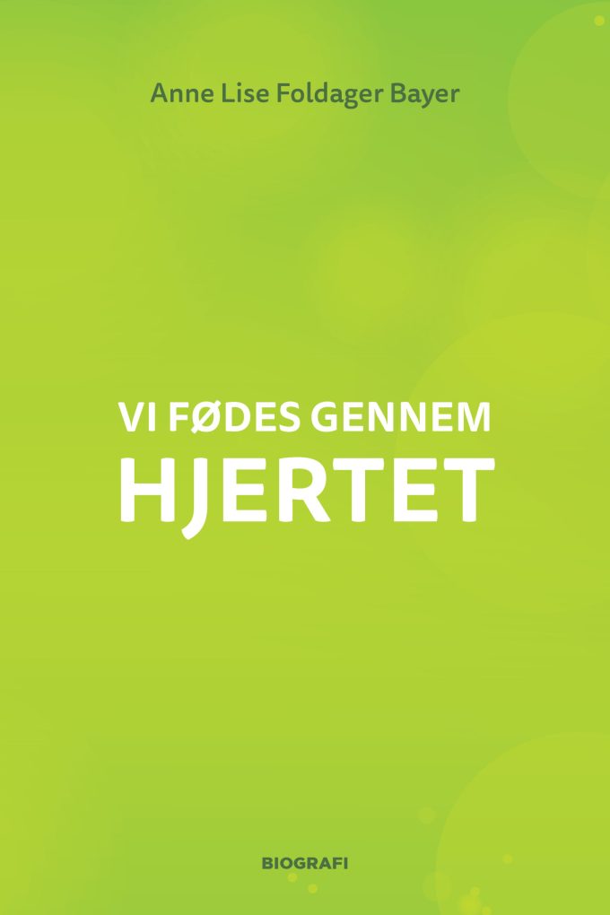 vi-foedes-gennem-hjertet-300dpi-rgb-scaled